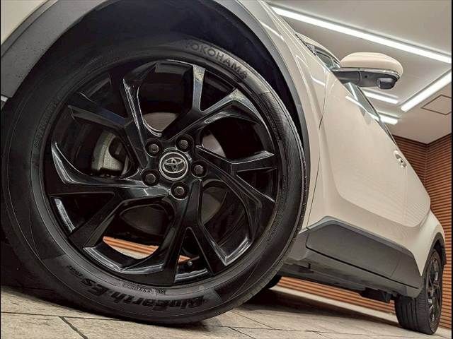 TOYOTA C-HR 2019 Image 31