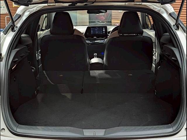 TOYOTA C-HR 2019 Image 31