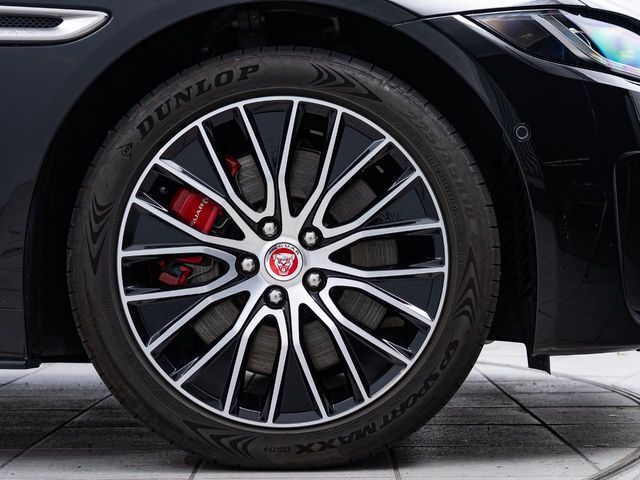 JAGUAR XESERIES 2021 Image 31