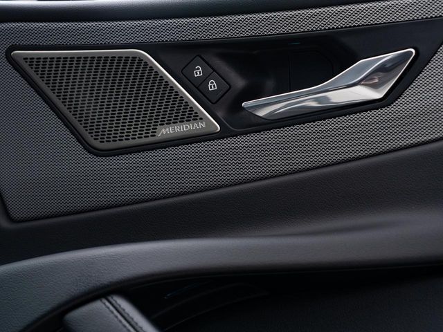 JAGUAR XESERIES 2021 Image 31