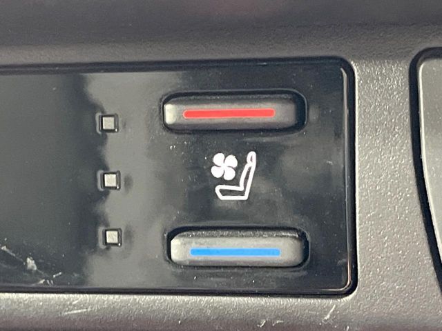 TOYOTA RAV4 4WD 2023 Image 31