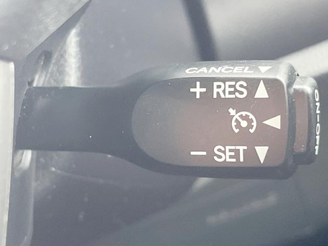 TOYOTA NOAH 2018 Image 31