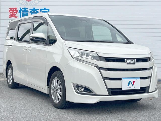 TOYOTA NOAH 2018 Image 31