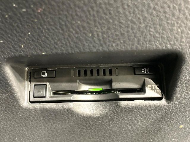 TOYOTA C-HR 2018 Image 31