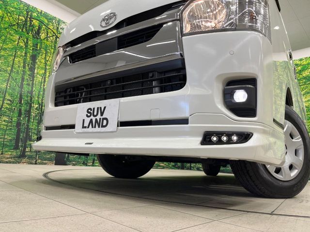 TOYOTA HIACE VAN 2WD 2024 Image 31