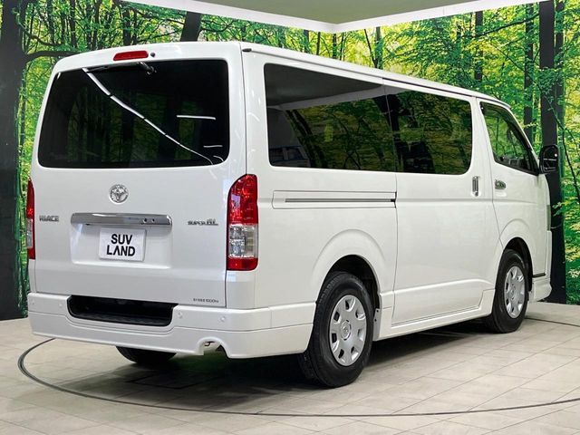TOYOTA HIACE VAN 2WD 2024 Image 31
