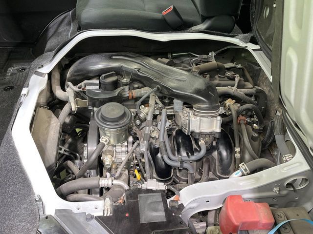 TOYOTA HIACE VAN 2WD 2024 Image 31