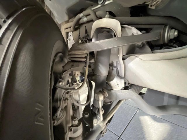 TOYOTA HIACE VAN 2WD 2024 Image 31