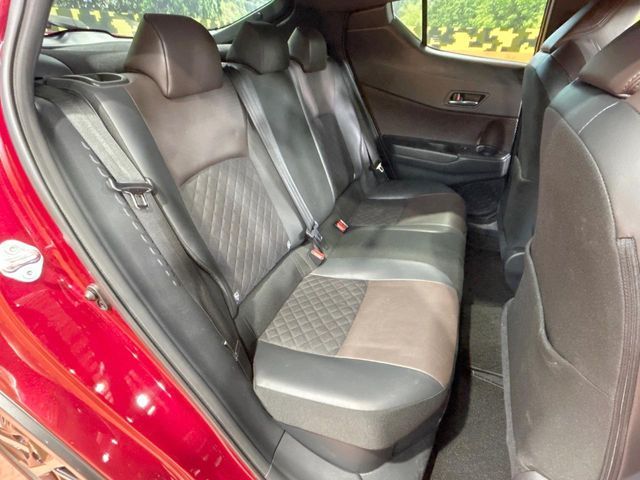 TOYOTA C-HR 2017 Image 31