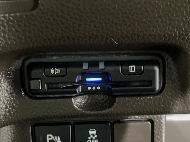 HONDA N BOX 2021 Image 31