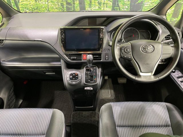 TOYOTA NOAH 2016 Image 31