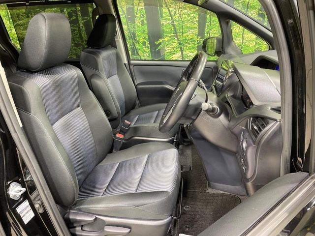 TOYOTA NOAH 2016 Image 31