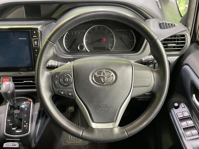 TOYOTA NOAH 2016 Image 31