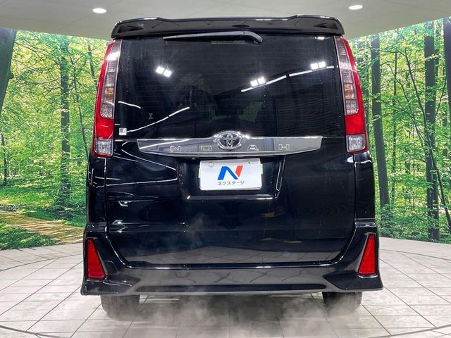 TOYOTA NOAH 2016 Image 31