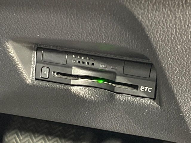 TOYOTA PRIUS 2016 Image 31