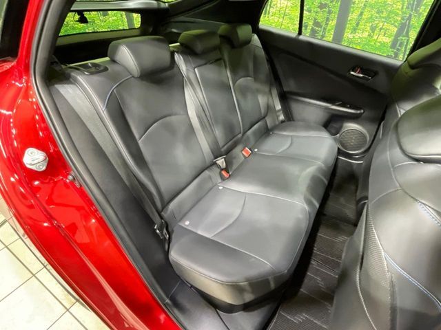 TOYOTA PRIUS 2016 Image 31