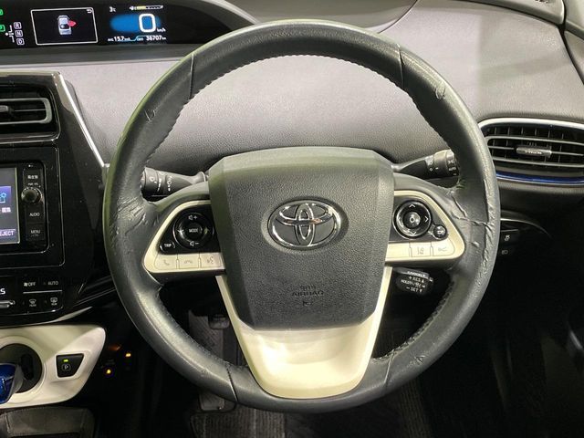 TOYOTA PRIUS 2016 Image 31