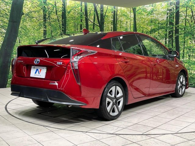 TOYOTA PRIUS 2016 Image 31