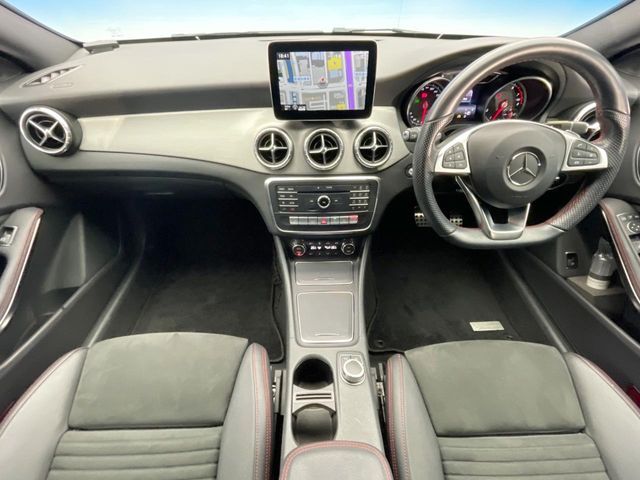 MERCEDES BENZ CLA CL 2017 Image 31