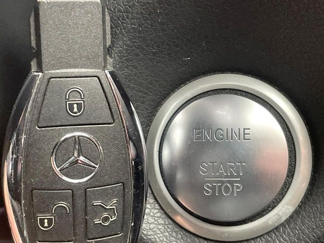 MERCEDES BENZ CLA CL 2017 Image 31