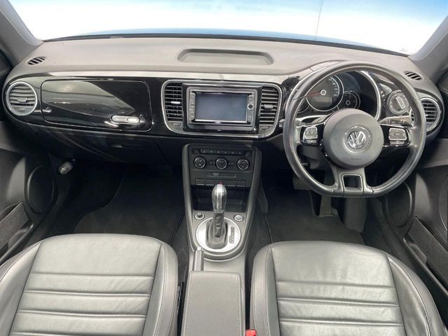 VOLKSWAGEN THE BEETL 2016 Image 31