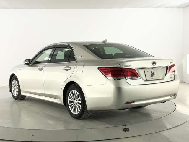 TOYOTA CROWN SEDAN HYBRID 2017 Image 31