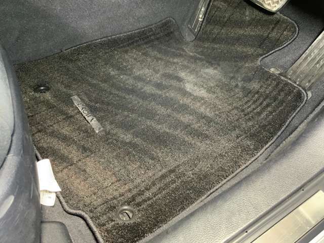 TOYOTA CROWN SEDAN HYBRID 2017 Image 31