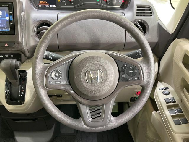 HONDA N BOX 2019 Image 31