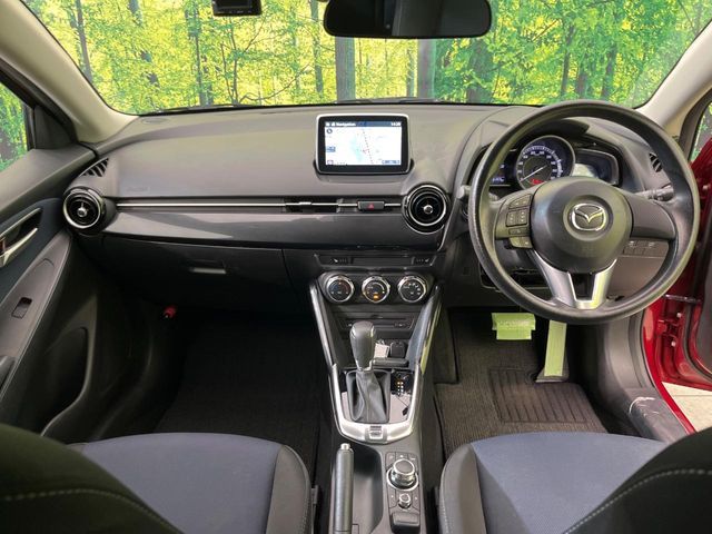 MAZDA DEMIO 2016 Image 31