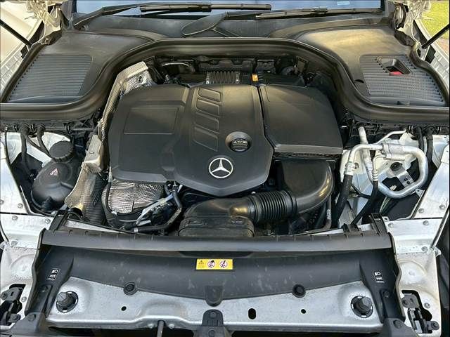 MERCEDES BENZ GLC CL 2019 Image 31