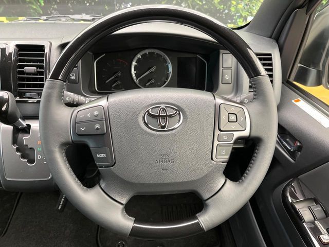 TOYOTA HIACE VAN 2WD 2025 Image 31