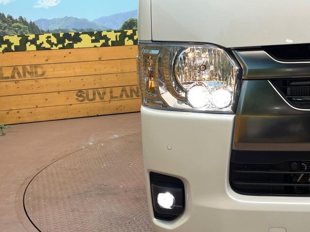 TOYOTA HIACE VAN 2WD 2025 Image 31