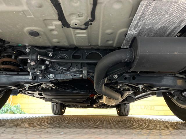 TOYOTA LEXUS NX300H 2017 Image 31