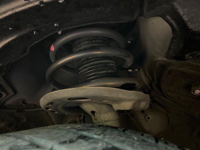 TOYOTA LEXUS NX300H 2017 Image 31