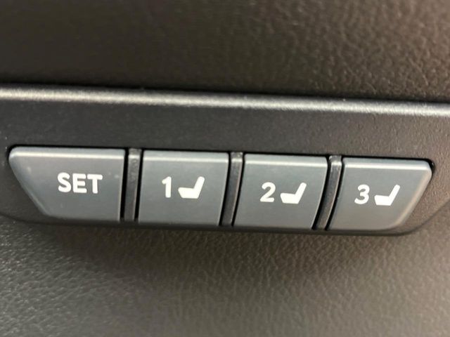 TOYOTA LEXUS NX300 2019 Image 31