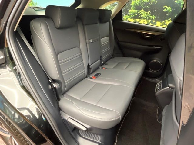 TOYOTA LEXUS NX300 2019 Image 31