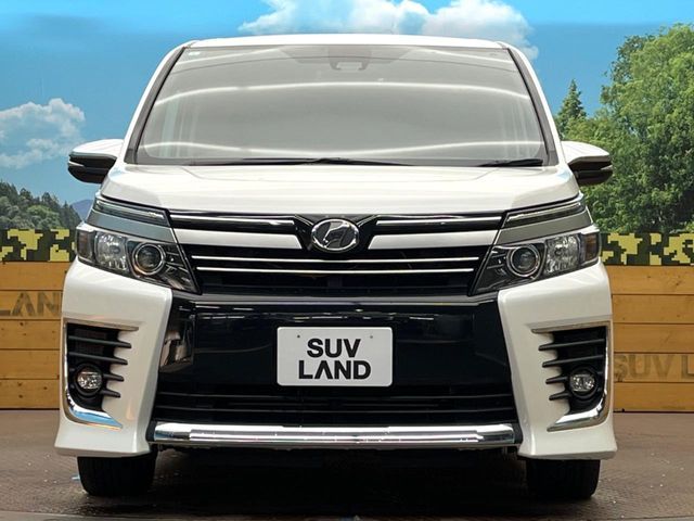 TOYOTA VOXY 2017 Image 31