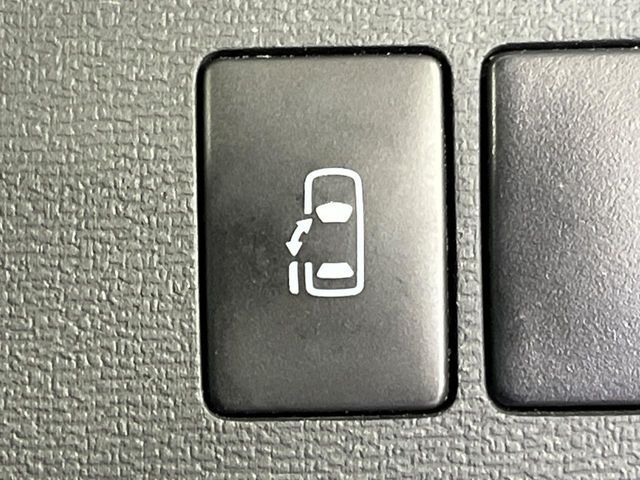 TOYOTA ISIS 2015 Image 31