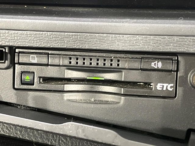 TOYOTA ISIS 2015 Image 31