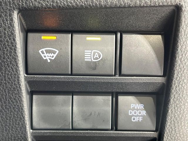 TOYOTA VOXY 4WD 2025 Image 31