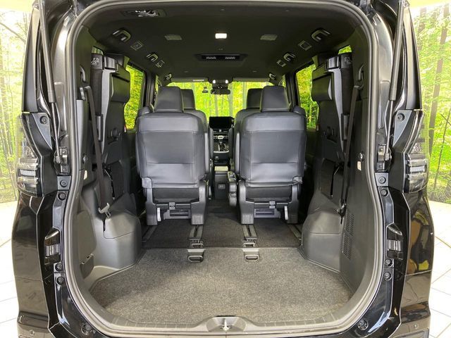 TOYOTA VOXY 4WD 2025 Image 31