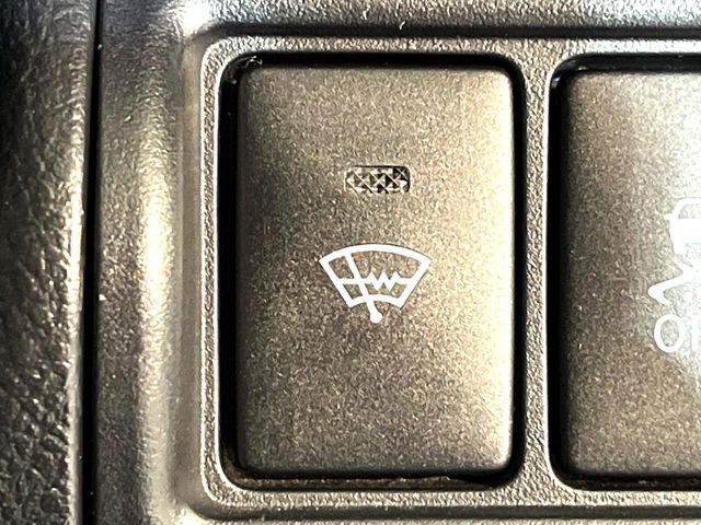 TOYOTA CAMRY HYBRID 2015 Image 31