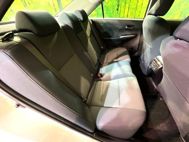 TOYOTA CAMRY HYBRID 2015 Image 31