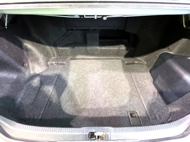 TOYOTA CAMRY HYBRID 2015 Image 31