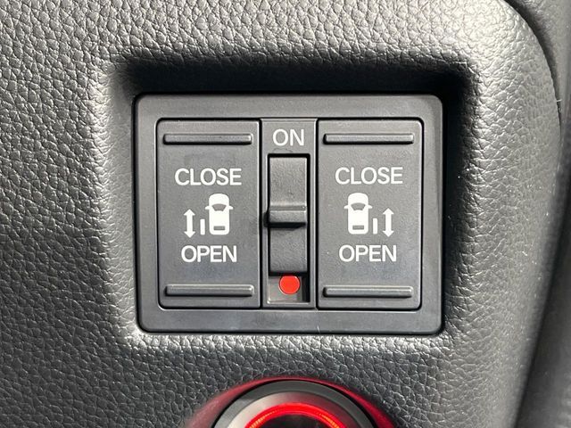 HONDA N BOX CUSTOM 4WD 2022 Image 31