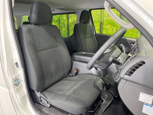 TOYOTA HIACE VAN 4WD 2026 Image 31