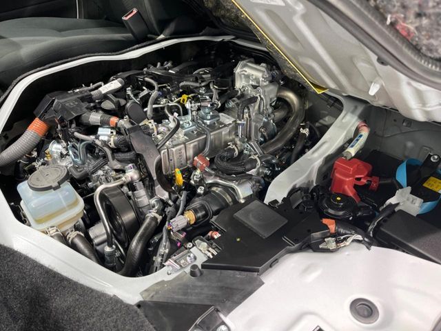 TOYOTA HIACE VAN 4WD 2026 Image 31