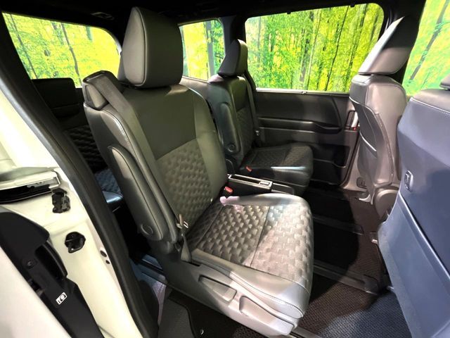 TOYOTA VOXY 4WD 2025 Image 31