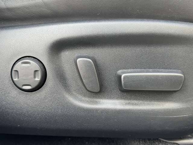 TOYOTA HARRIER 2WD 2018 Image 31