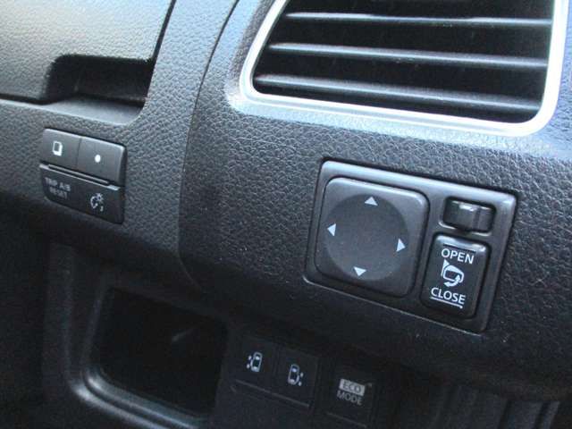 NISSAN SERENA  WG 2012 Image 31